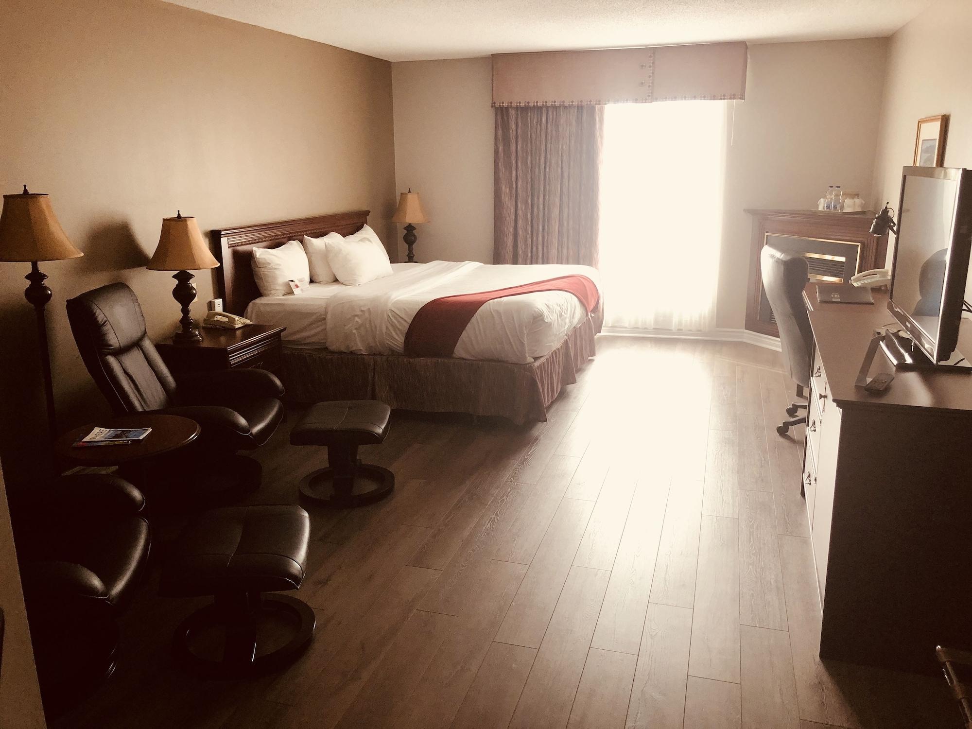 Отель Ramada Plaza By Wyndham Gatineau/Manoir Du Casino Экстерьер фото