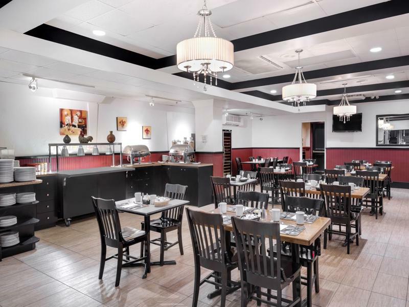 Отель Ramada Plaza By Wyndham Gatineau/Manoir Du Casino Экстерьер фото